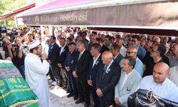 Yılmaz Büyükerşen'in Kız Kardeşi Güzin Büyükerşen Son Yolculuğuna Uğurlandı