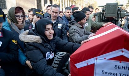 Eskişehir şehidini göz yaşlarıyla uğurladı