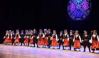 Anadolu Üniversitesi’nde çocuklardan müzik ve dans gösterisi