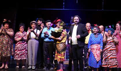 Eskişehir'de engelli bireylerden tiyatro gösterisi