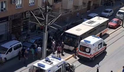 Eskişehir'de motosiklet yayaya çarptı: 2 yaralı