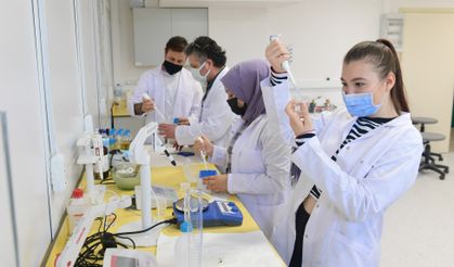 Mezun öğrenciler aldıkları aranan eleman olarak rağbet görüyor