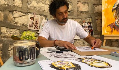 İşitme engelli sanatçı duygularını resimlerle ifade ediyor