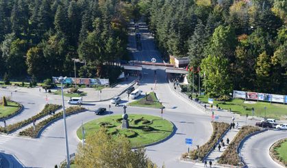 Anadolu Üniversitesi öğrencilerini bekliyor