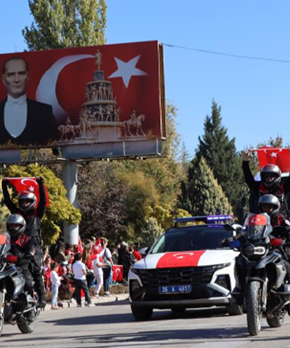 Cumhuriyetin 101'inci yılı Eskişehir'de coşkuyla kutlandı