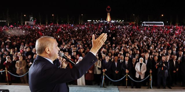 Erdoğan, Cumhurbaşkanlığı Külliyesi'nde halka hitap etti