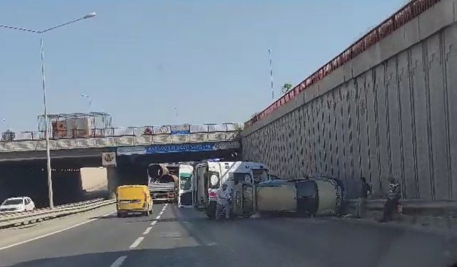 Eskişehir'de 3 aracın karıştığı zincirleme kaza meydana geldi