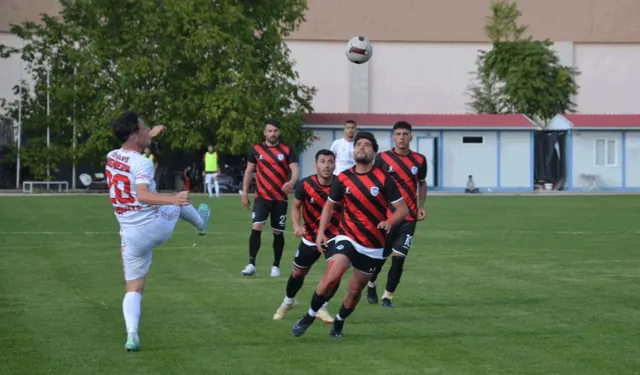 Demirspor ve Yunusemrespor'da kötü gidiş sürüyor