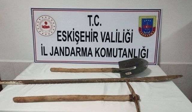 Jandarma ekiplerinden kaçak kazıya suçüstü