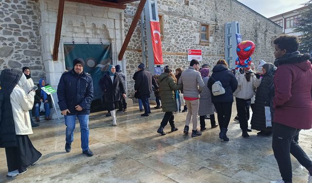Tarihi Ulu Cami sucuk festivalinde de yoğun ilgi gördü
