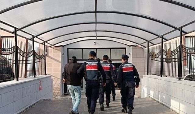 Hapis cezası bulunan 71 firari şahıs yakalandı