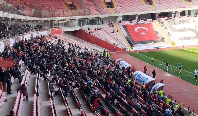 ÇEDES öğrencileri Eskişehir maçında götürüldü