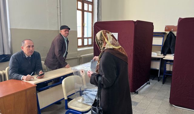 Eskişehir'de sandıklar kapandı: Oy sayımı başladı