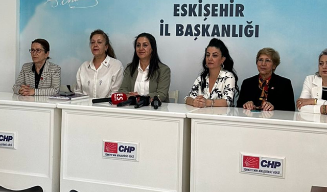 Özgül Özbil CHP Odunpazarı'na adaylığını açıkladı