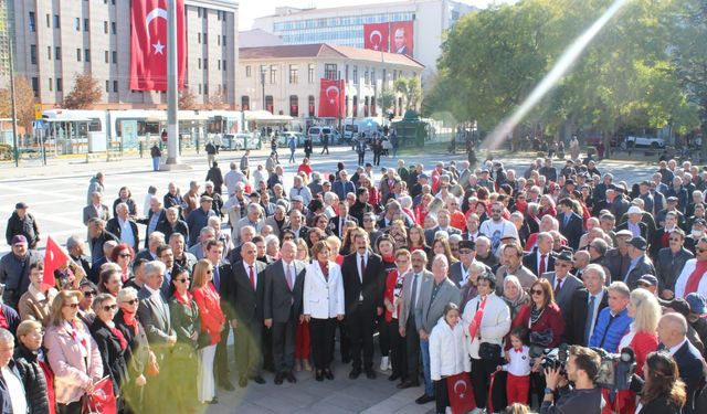 Yalaz: "Yaşasın Cumhuriyet, Yaşasın Cumhuriyet Halk Partisi"