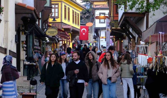 Yerli turistler Odunpazarı’nda yoğunluk oluşturdu