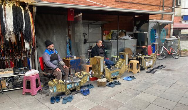 Sıcaksular esnafı Ayşe Ünlüce'den kapalı alan talep ediyor