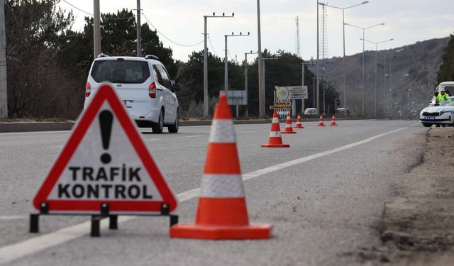 Eskişehir’de trafik denetimlerinde 539 sürücüye ceza