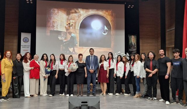 Hoca Ahmet Yesevi Anadolu Lisesi etkinlik ve başarılarıyla göz dolduruyor