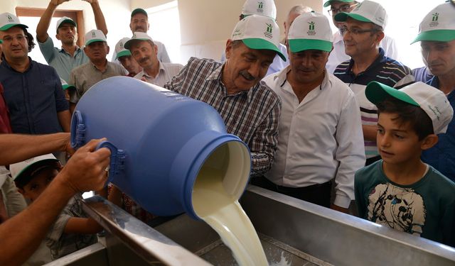 Başkan Ataç: “Süt üretimini ve tüketimini kararlılıkla destekliyoruz”