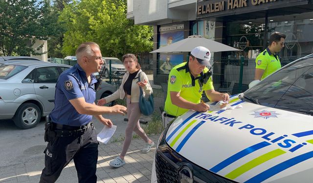2.64 promil alkollü kadın sürücü tatlıcıya daldı
