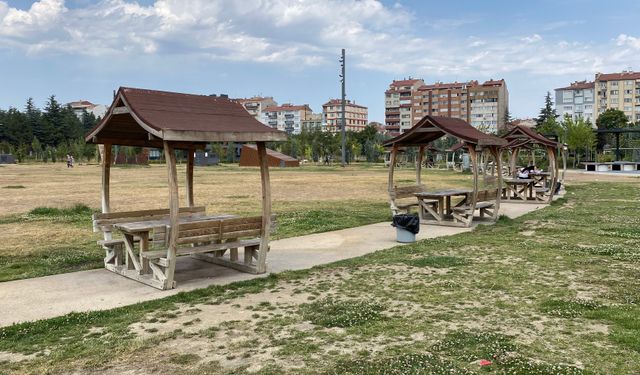Genç kızı darp ettiler mahkemeye bile çıkmadan tahliye oldular