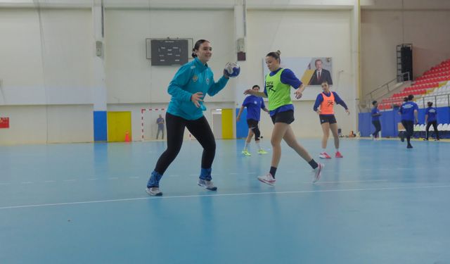 Şehrin Kızları Süper Ligde yoluna devam ediyor