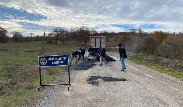 İnönü’de Yol Bakım ve Onarım Çalışmaları Sürüyor