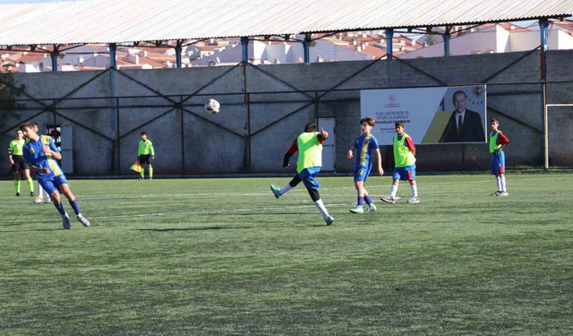 Yıldız Erkek Futbol Müsabakalarında Heyecan Dorukta