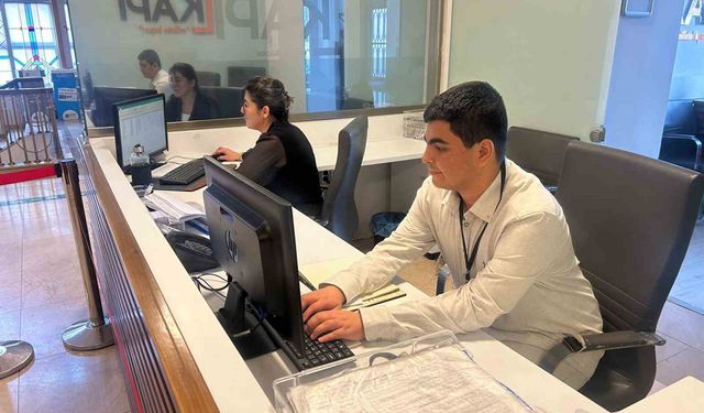 Eskişehir’de engelli genç Eymen’in memur olma hayali bir günlüğüne gerçek oldu