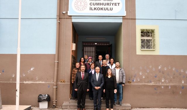 İl Milli Eğitim Müdürü Sinan Aydın’dan Tarihi Cumhuriyet İlkokulu’na Ziyaret