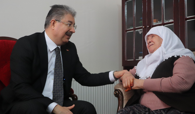 Vali Yılmaz’dan 78 Yaşındaki Hicran Şentürk’e Anlamlı Ziyaret