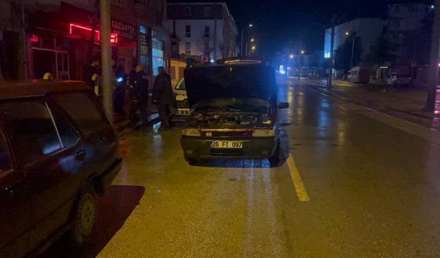 Eskişehir’de Seyir Halindeki Otomobil Alev Aldı