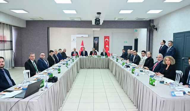 Eskişehir’de Başarılı İŞKUR Personeline Vali Yılmaz’dan Teşekkür Belgesi