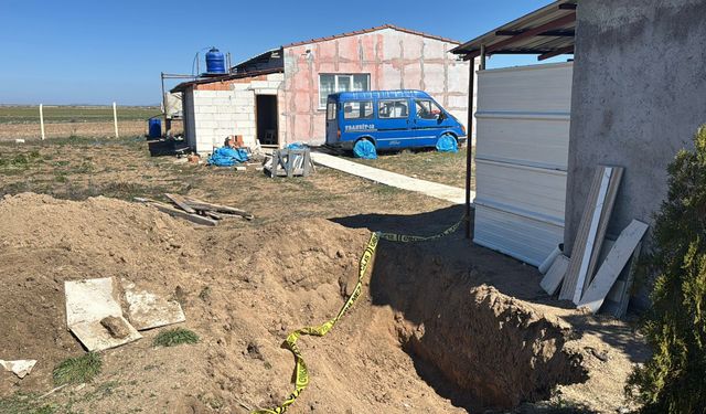 Kayıp kızı babası bahçeye gömmüş