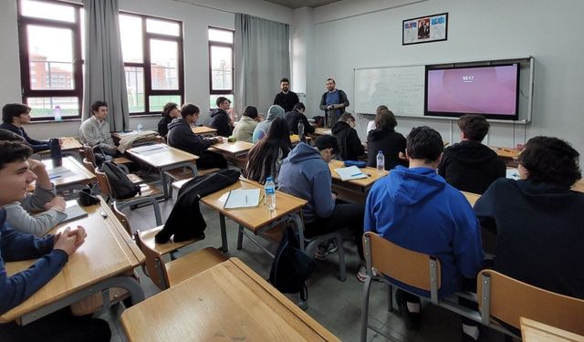 Eskişehir'de Bilim Olimpiyatları Akademisi kapılarını açtı