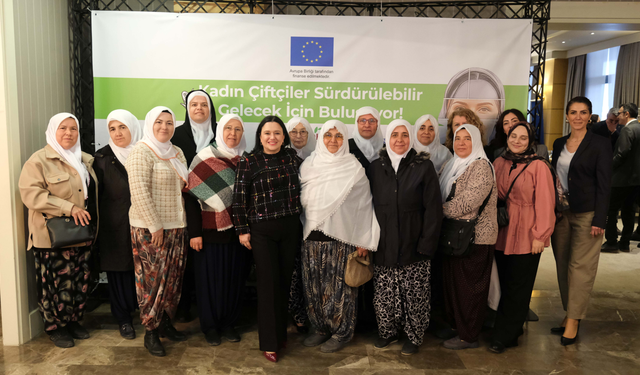 Kadın Çiftçiler Sürdürülebilir Gelecek İçin Bir Araya Geldi