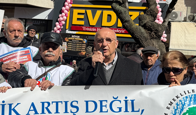 “Bayram öncesi milyonlarca emekliye hayal kırıklığı yaşattılar”