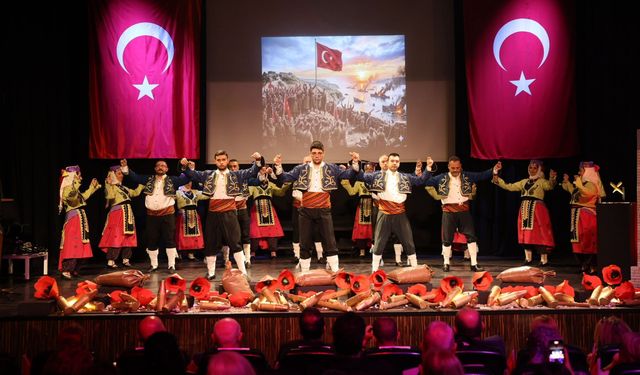 “Gelincik Çiçekleri 1915” ile Çanakkale Ruhu Sahneye Taşındı