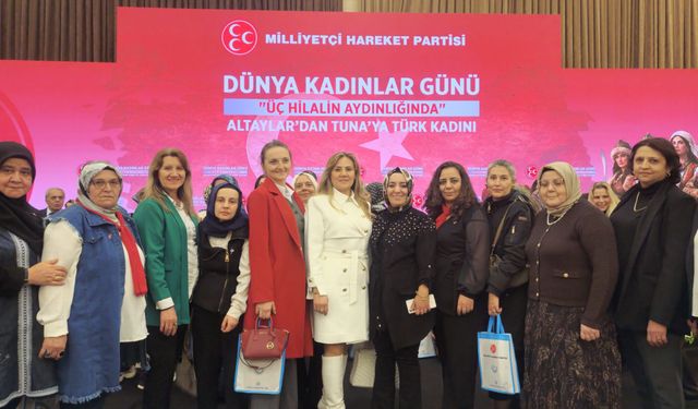 MHP’li kadınlar Ankara’daki 8 Mart programında buluştu