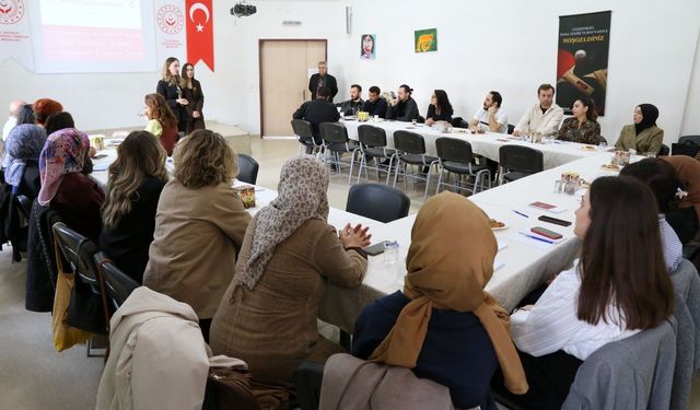 Şehit yakınları ve gazilere destek veren personele özel eğitim