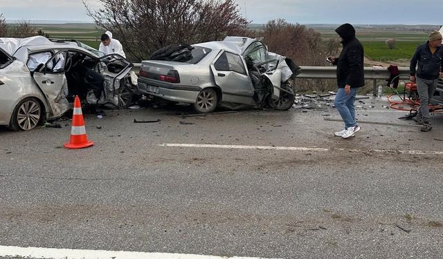 Sivrihisar'da Feci Kaza: 4 Ölü, 2 Ağır Yaralı