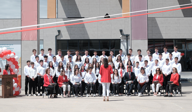 Özel EOSB Mesleki ve Teknik Anadolu Lisesinde 19 Mayıs Coşkusu