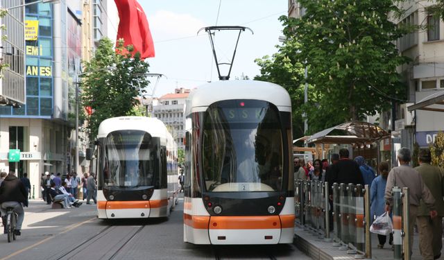 Eskişehir Tramvaylarında Yaz Tarifesi 29 Haziran'da Başlıyor