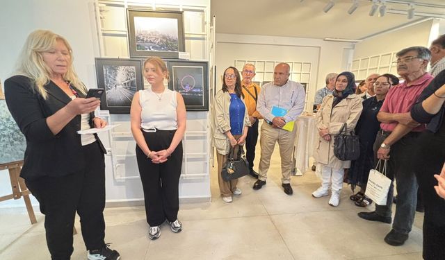 Eskişehir Sanat Derneği Yeni Sezonu "Gezdim, Gördüm" Fotoğraf Sergisiyle Açtı