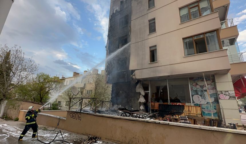 Eskişehir'de korkutan yangın: Alevler 7 katlı binayı sardı
