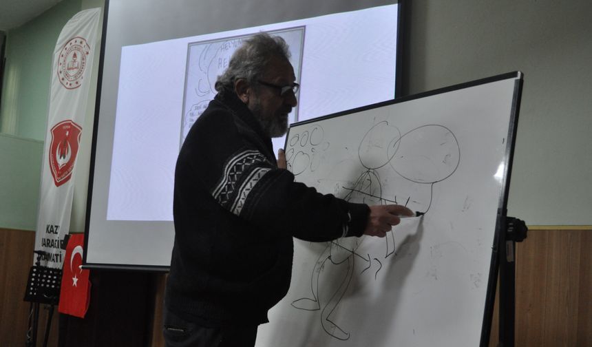 Eskişehirli karikatürist, bilgi ve deneyimlerini öğrencilerle paylaştı