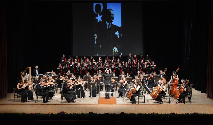 ASO ve Gençlik Korosu, Ulu Önderi konserle andı