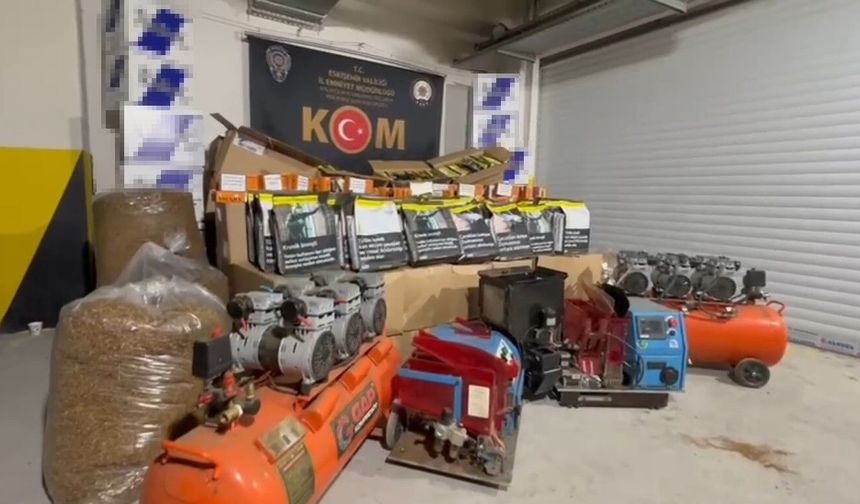 Kaçak tütün operasyonunda çok miktarda malzeme ele geçirildi