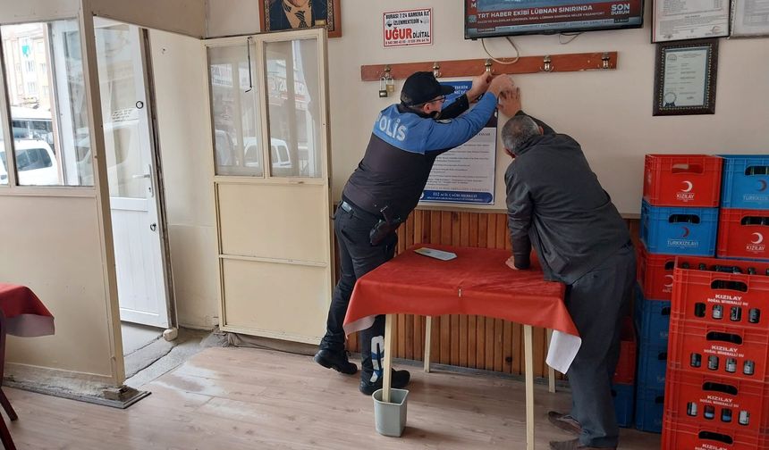 Eskişehir’de polis dolandırıcılık konusunda bilinçlendirdi